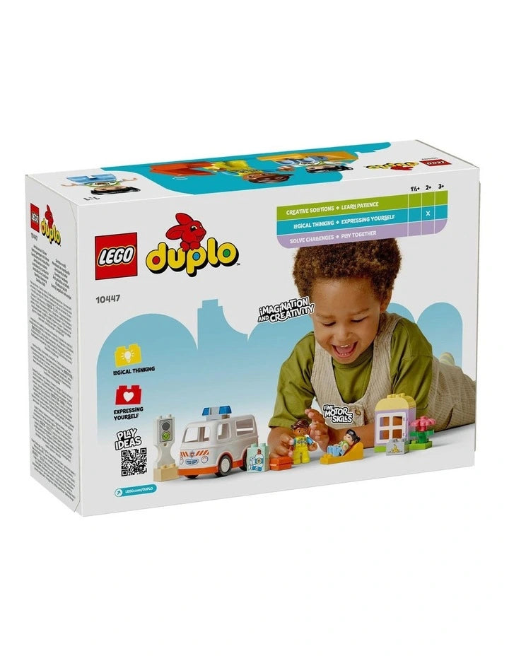 DUPLO™ - Ambulance & Driver (10447)