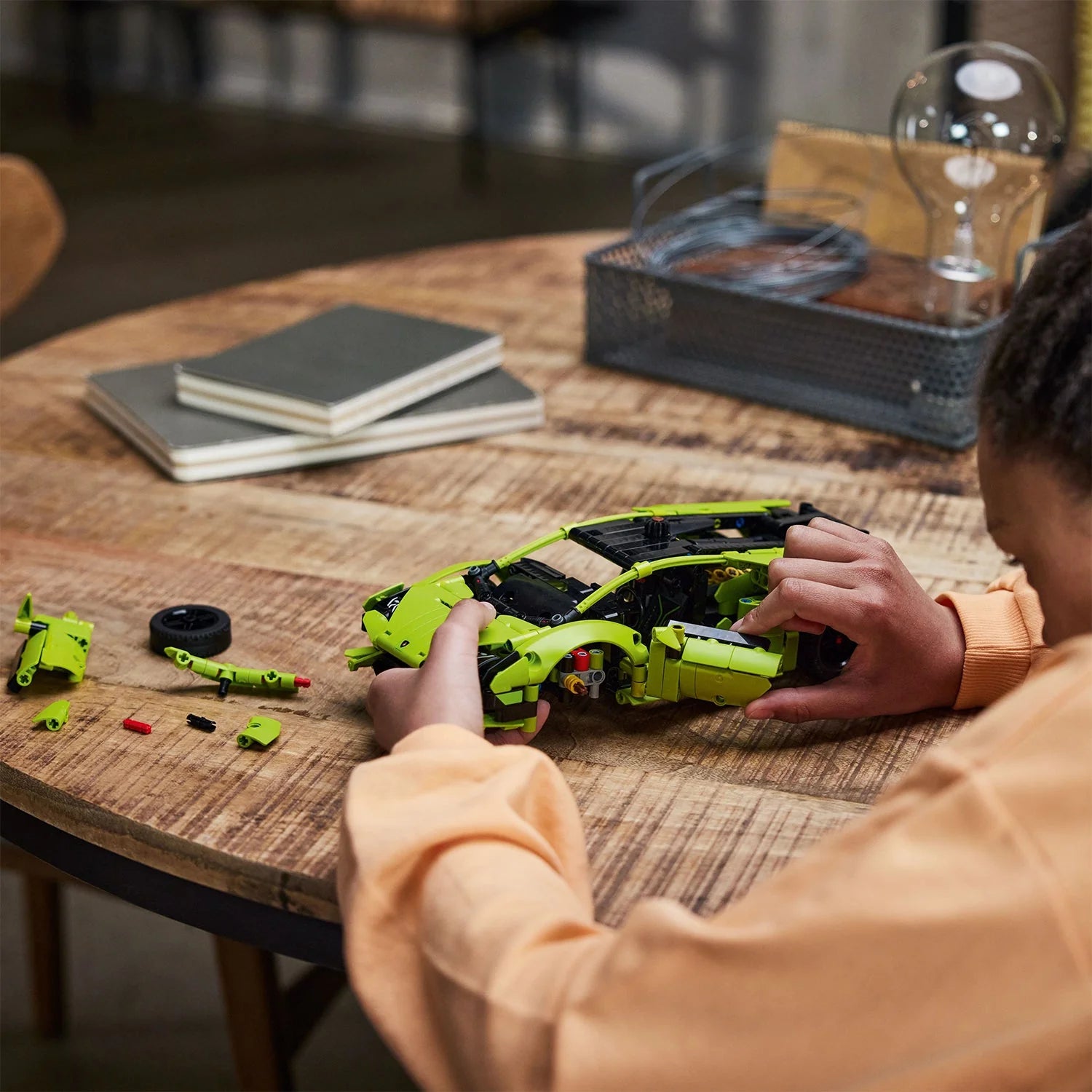 LEGO® Technic - Lamborghini Huracán Tecnica (42161)