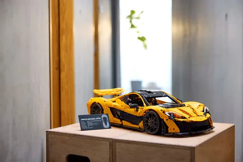 LEGO® Technic - Mclaren P1 (42172)