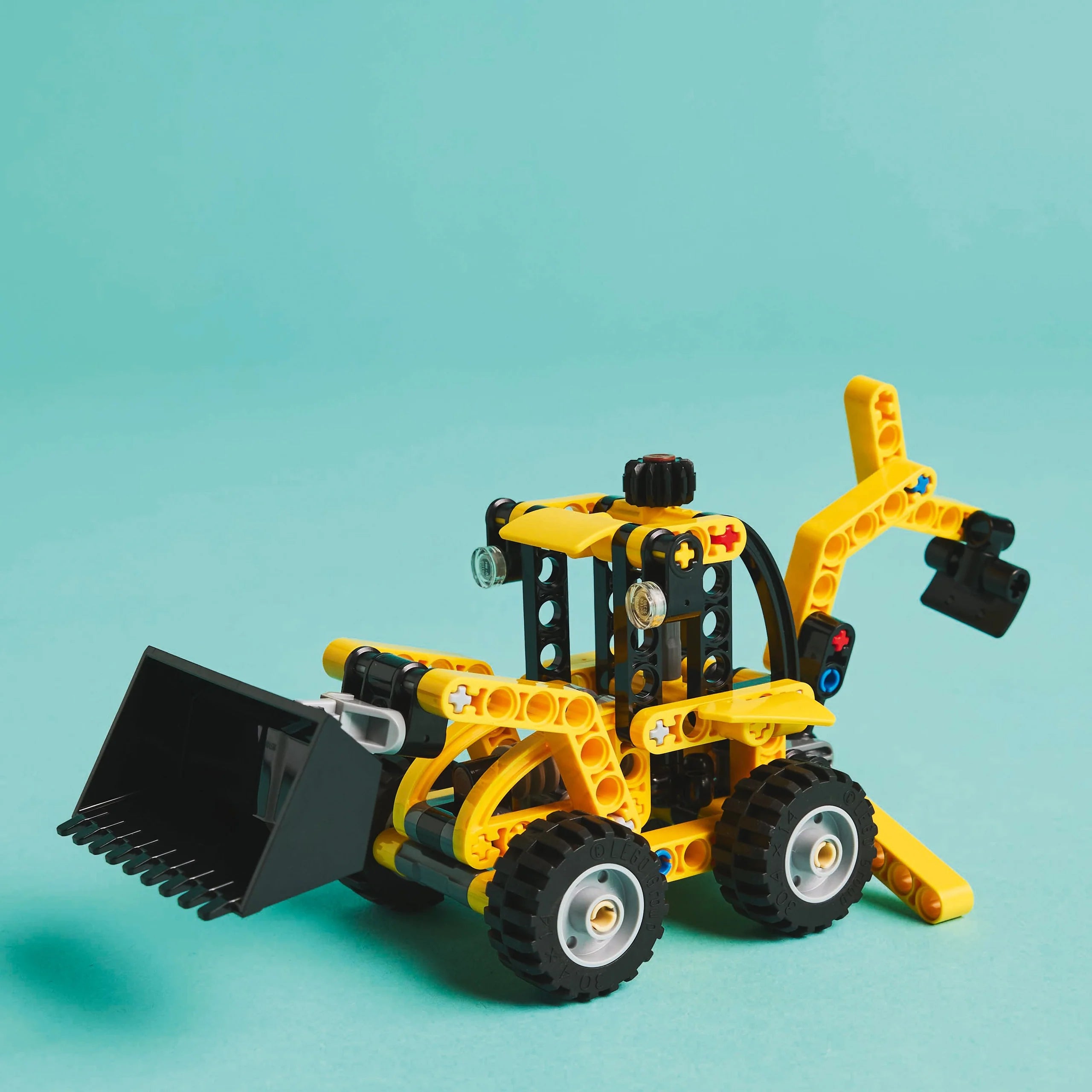 Technic Backhoe Loader (42197)