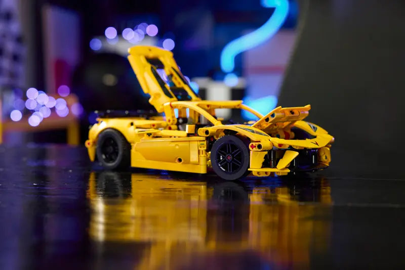 Technic™ Technic Chevrolet Corvette Stingray (42205)