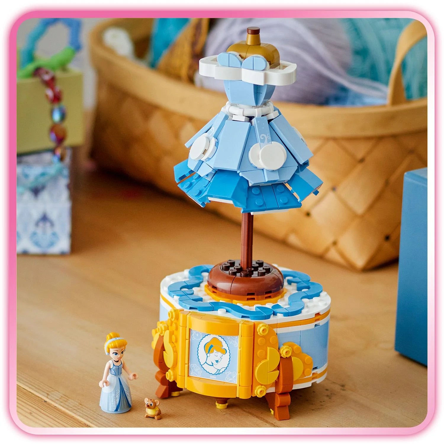 Disney™ -  Cinderella's Dress (43266)