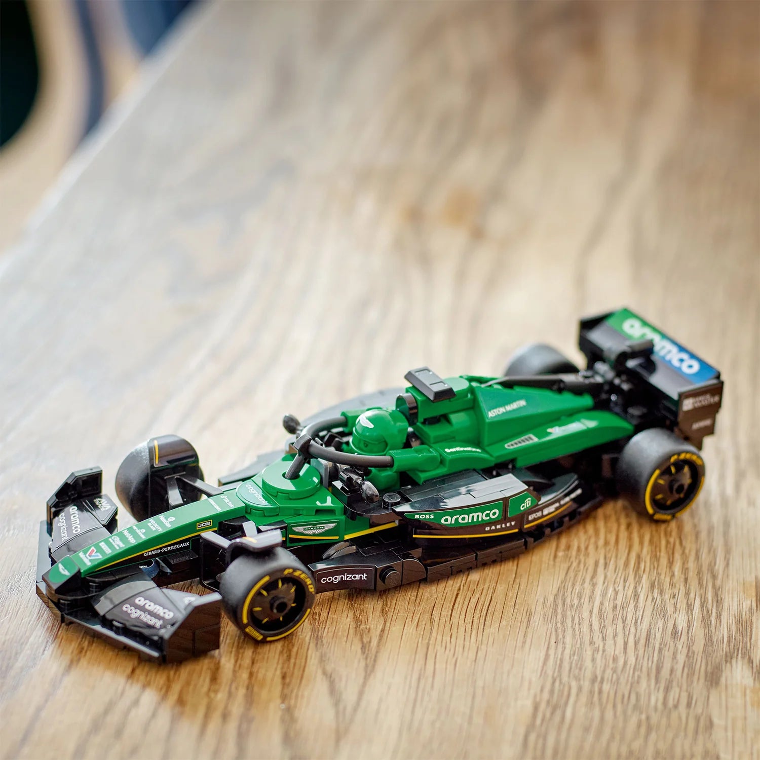 Speed Champions Aston Martin Aramco F1® AMR24 Race Car (77245)