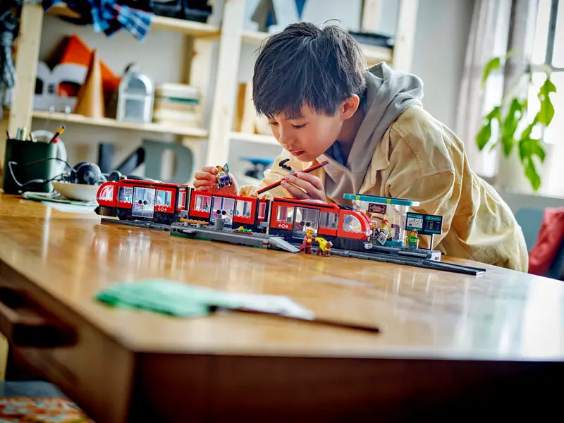 LEGO® City - Downtown Streetcar and Station (60423)