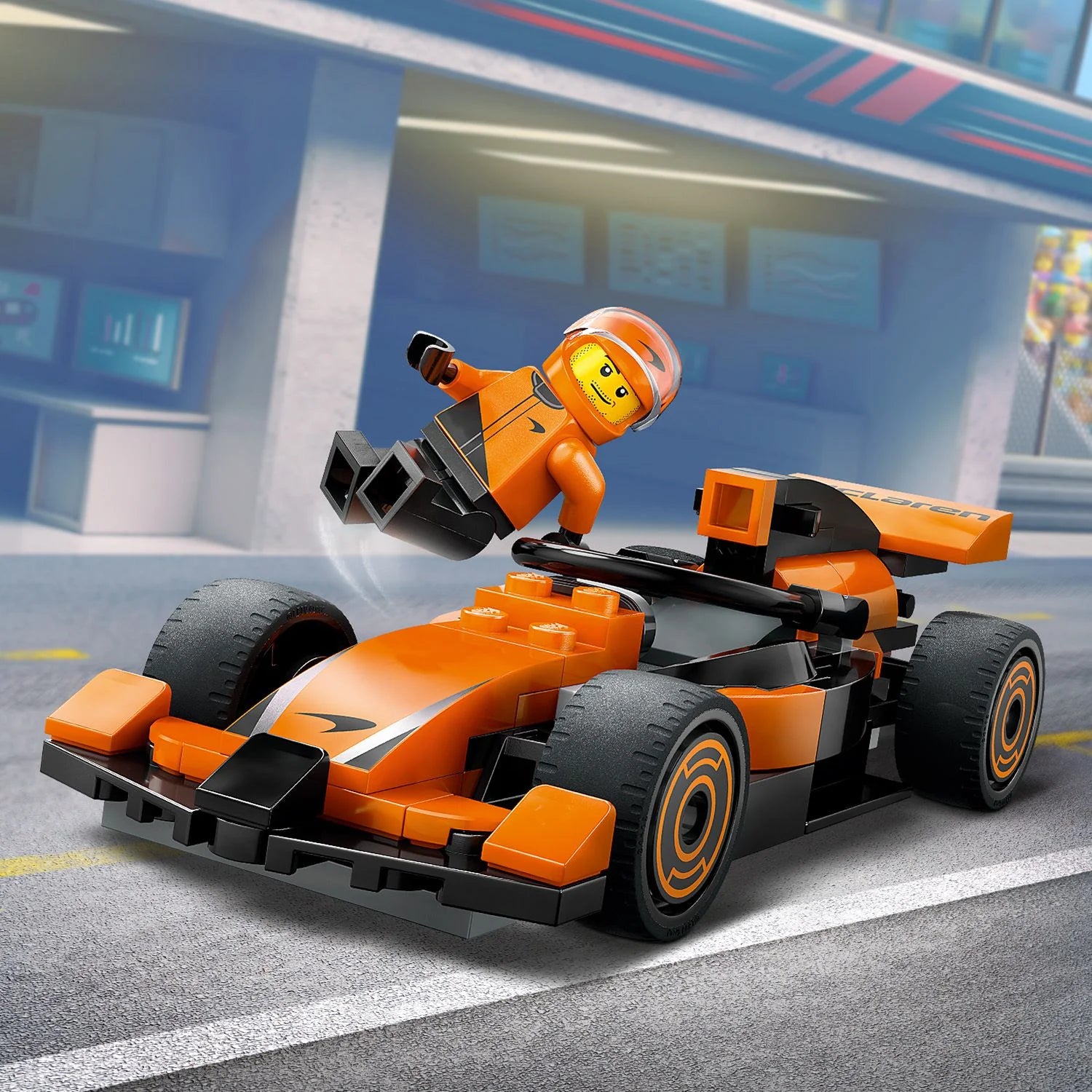 City F1® Driver with McLaren Race Car (60442)