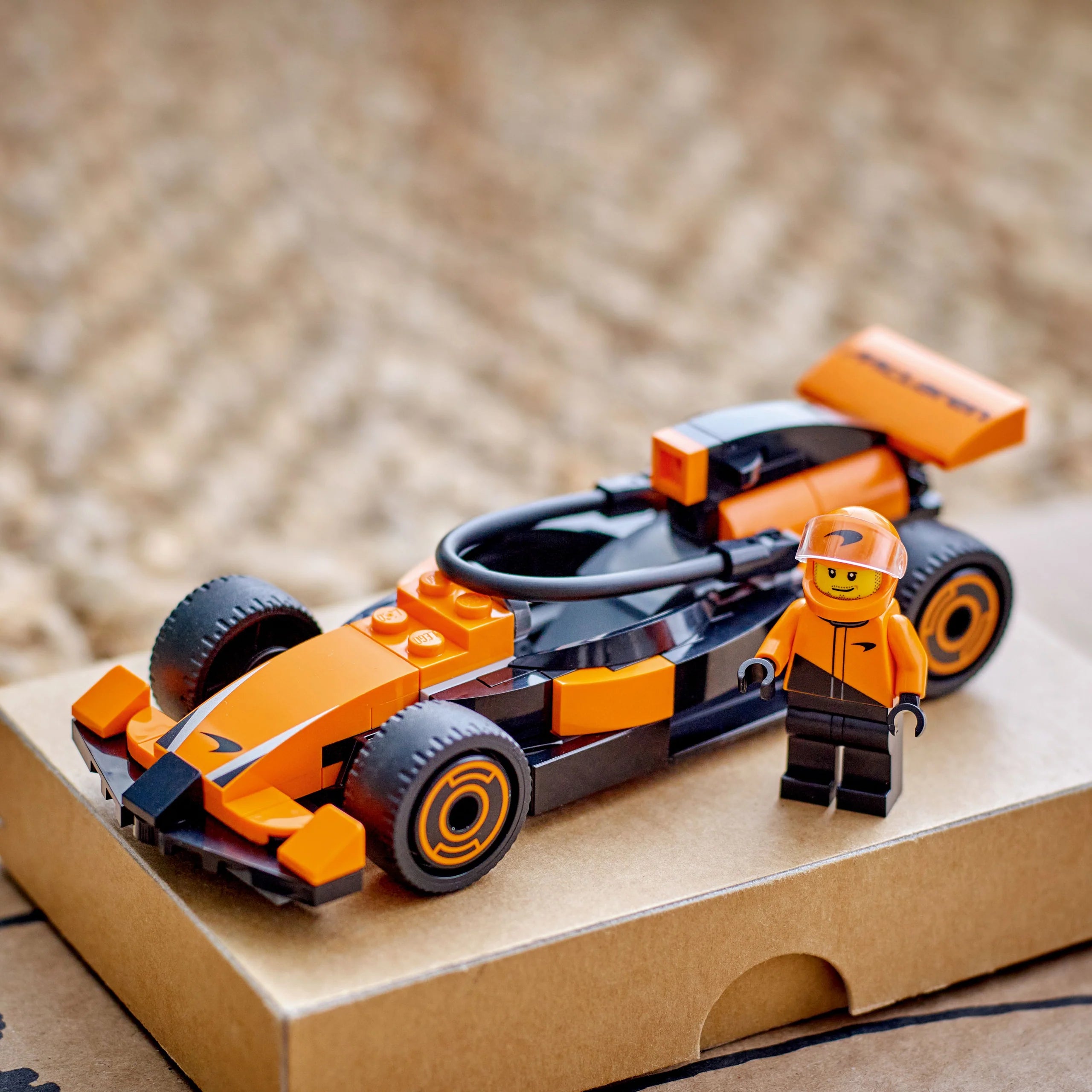 City F1® Driver with McLaren Race Car (60442)