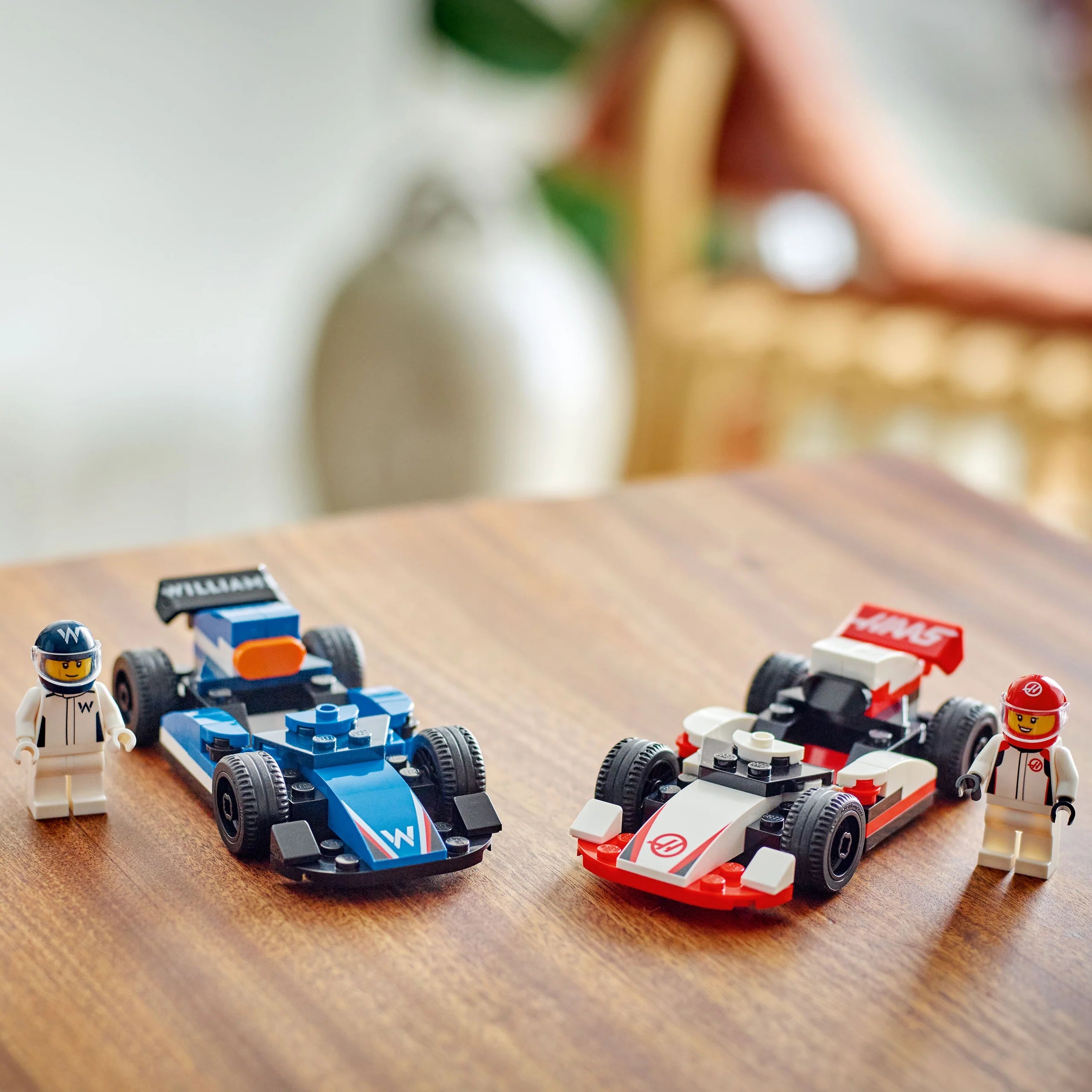 City F1® Williams Racing & Haas F1® Race Cars (60464)