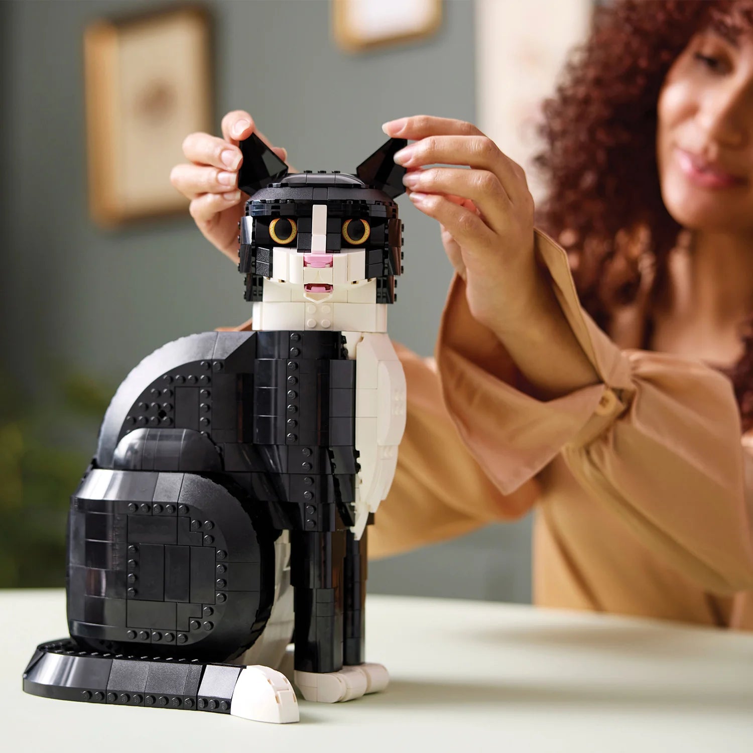 LEGO® Ideas - Tuxedo Cat (21349)