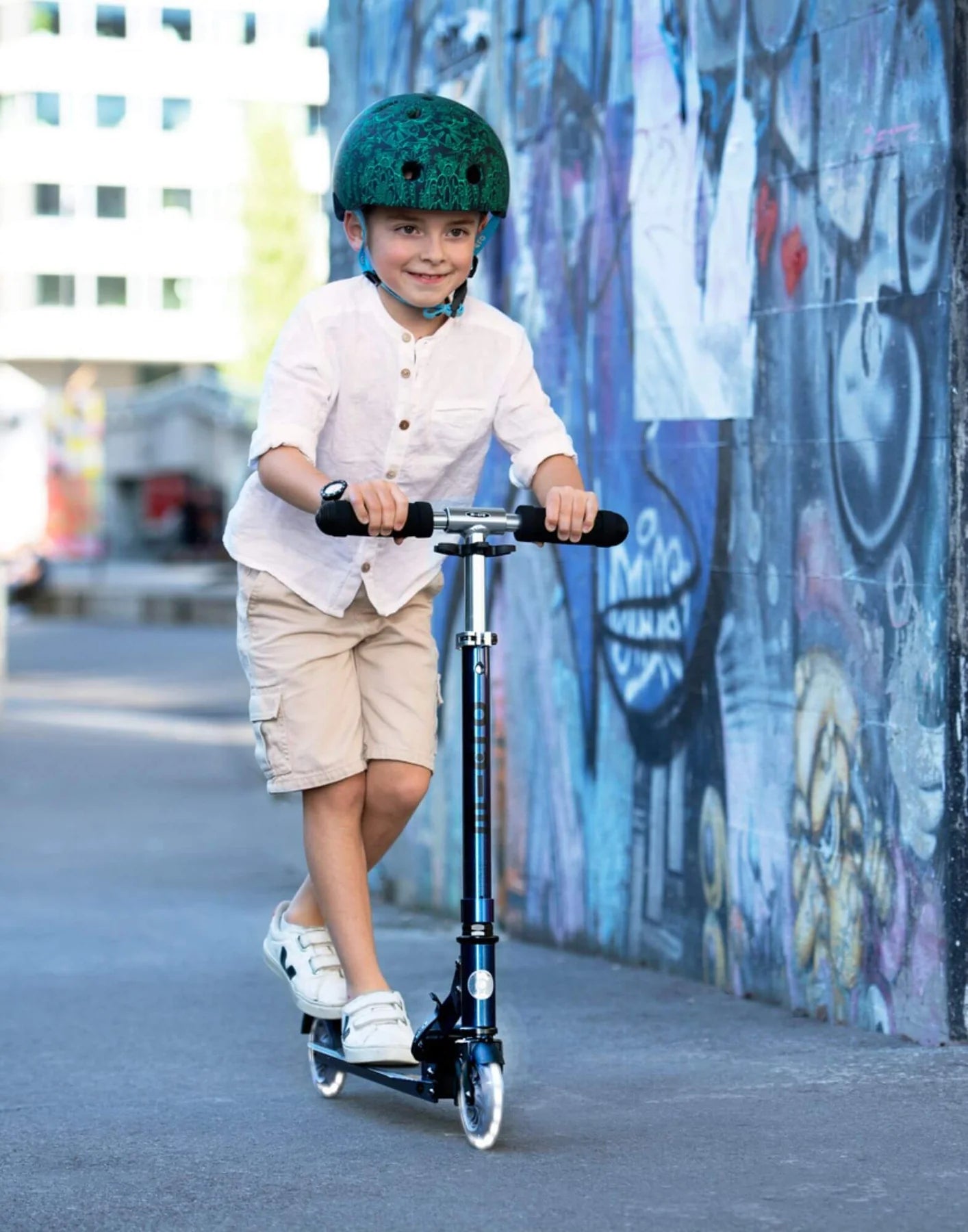 Micro Sprite Light Up Scooter - Pearl Blue Purple - LED Wheels