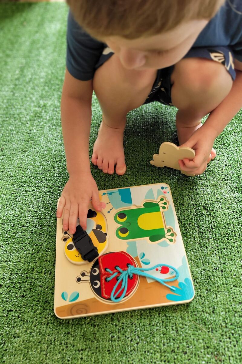 Tooky Toy - Basic Skills Lacing Board