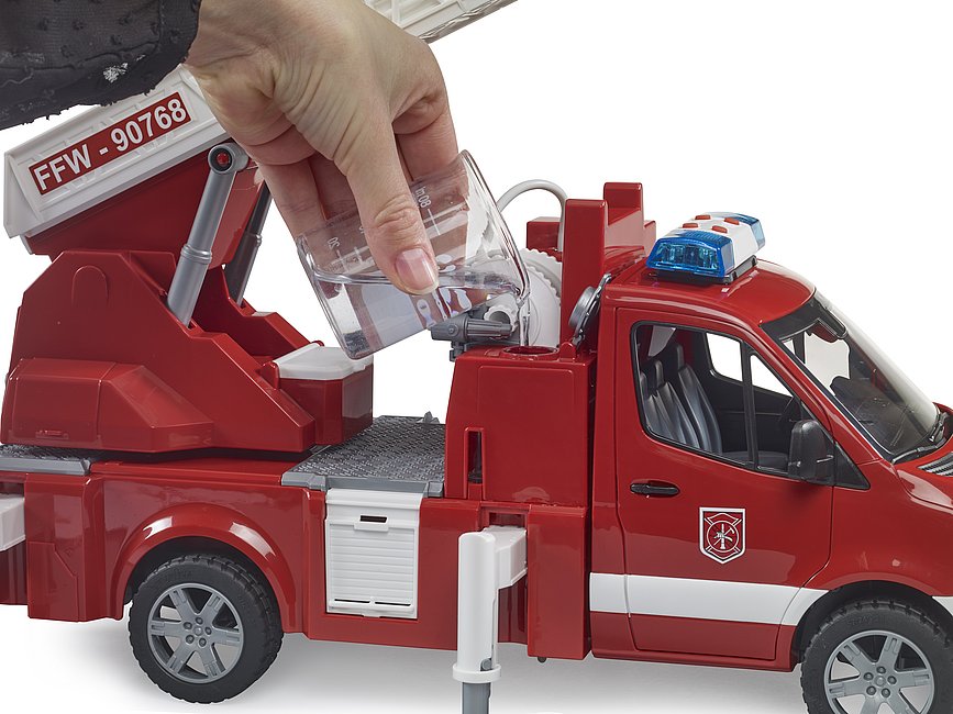 Bruder - 1:16 Mercedes-Benz G3 Sprinter Fire Engine with Ladder & Light & Sound Module (02673)