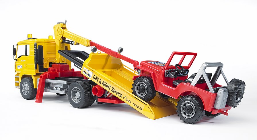 Bruder - 1:16 MAN TGA Breakdown Truck with Cross Country Vehicle (02750)