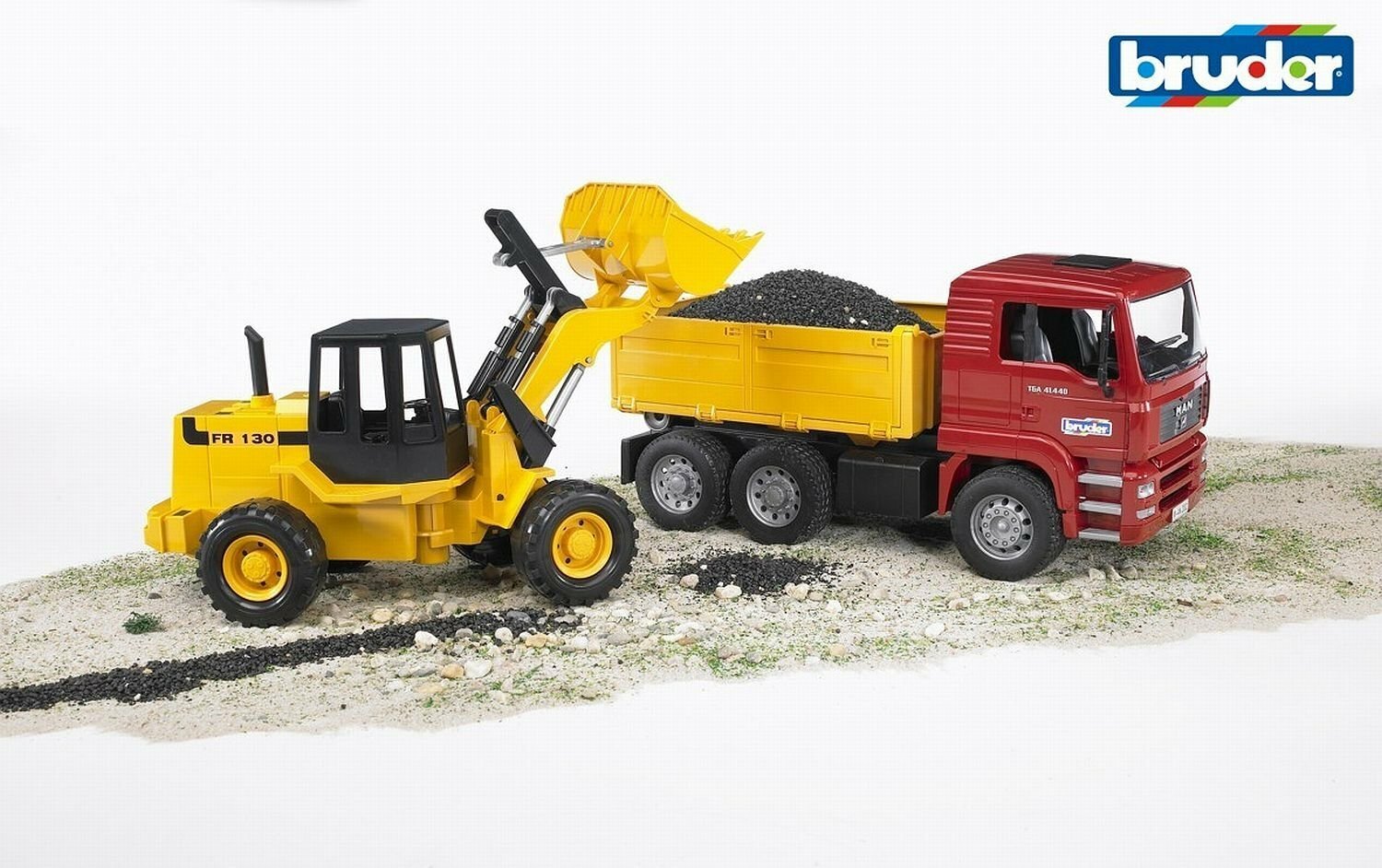 1:16 MAN TGA Construction Truck with Articulated Front Load (02752)