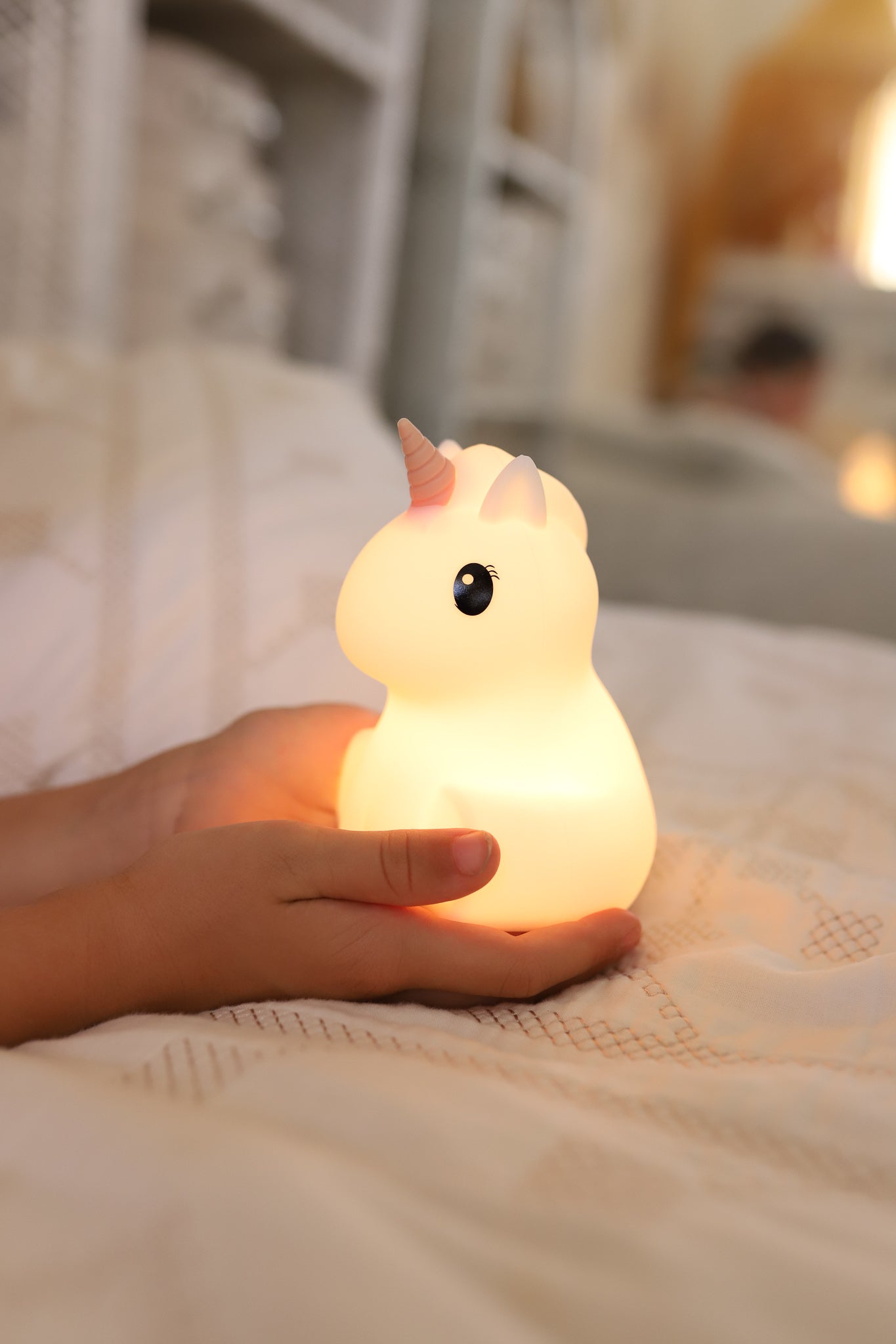 Duski Dream Guardian - Rechargeable Bluetooth Speaker Night Light - Pink Unicorn