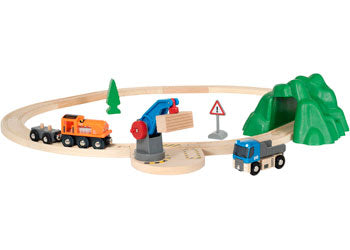 BRIO - Starter Lift & Load Set (33878) - Toot Toot Toys